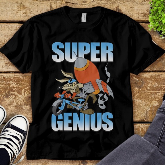 Looney Tunes Wile E Coyote Super Genius T-Shirt Unisex Tee Adult T-shirt - Picture 1 of 2